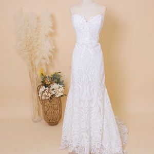 Blush by Hayley Paige, Wedding Gown, Size 18, Ivory, Strapless